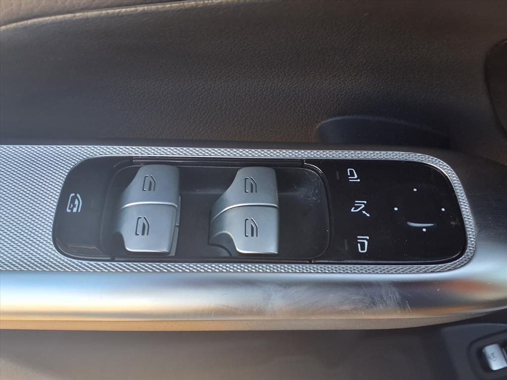 used 2023 Mercedes-Benz GLC 300 car, priced at $36,004