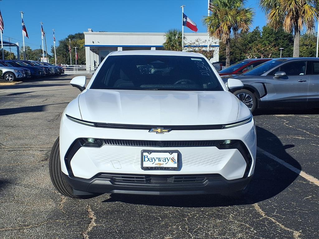 new 2026 Chevrolet Equinox EV car, priced at $32,940