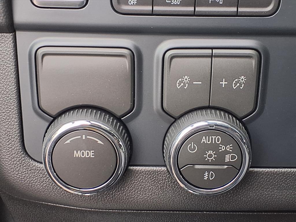 new 2026 Chevrolet Suburban car, priced at $76,420