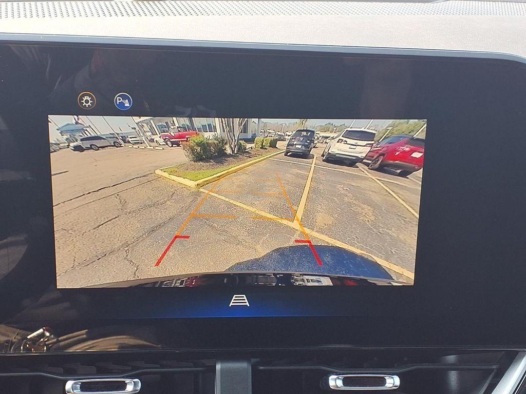 used 2025 Chevrolet Equinox car, priced at $23,004