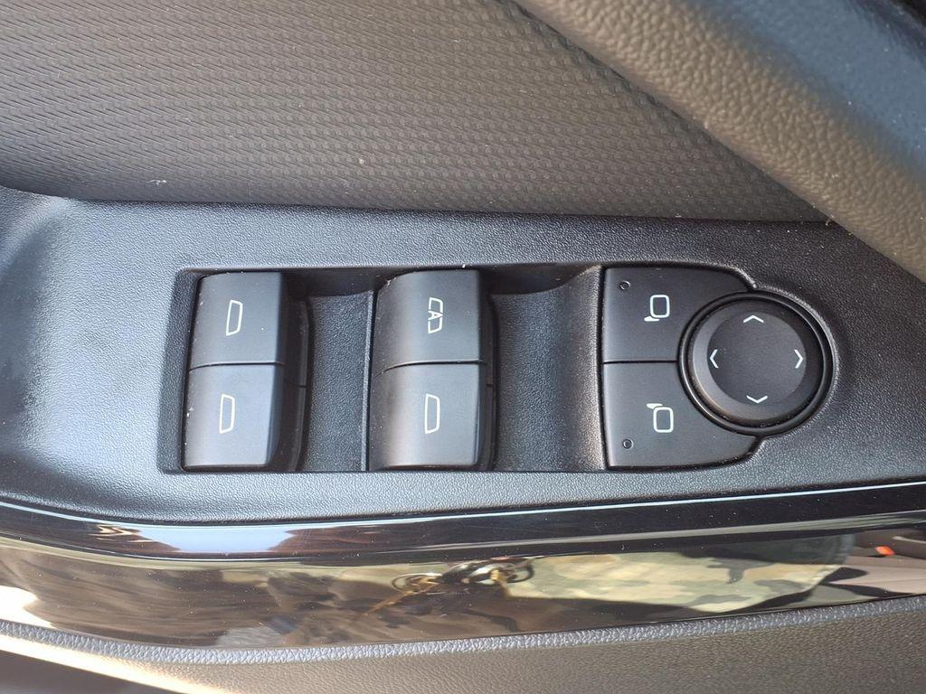 used 2025 Chevrolet Equinox car, priced at $23,004