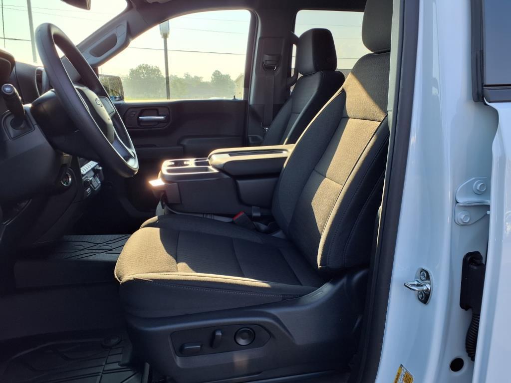 new 2026 Chevrolet Silverado 1500 car, priced at $31,520