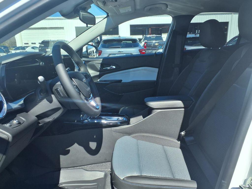 new 2026 Chevrolet Trax car, priced at $23,800