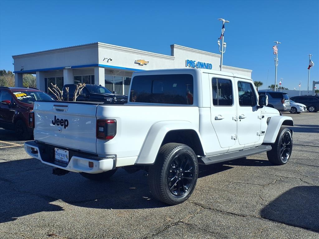 used 2022 Jeep Gladiator car, priced at $30,934