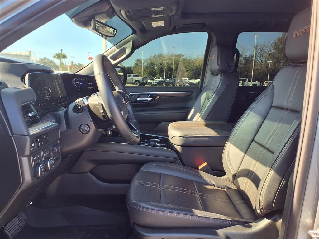 used 2025 Chevrolet Suburban car, priced at $77,478