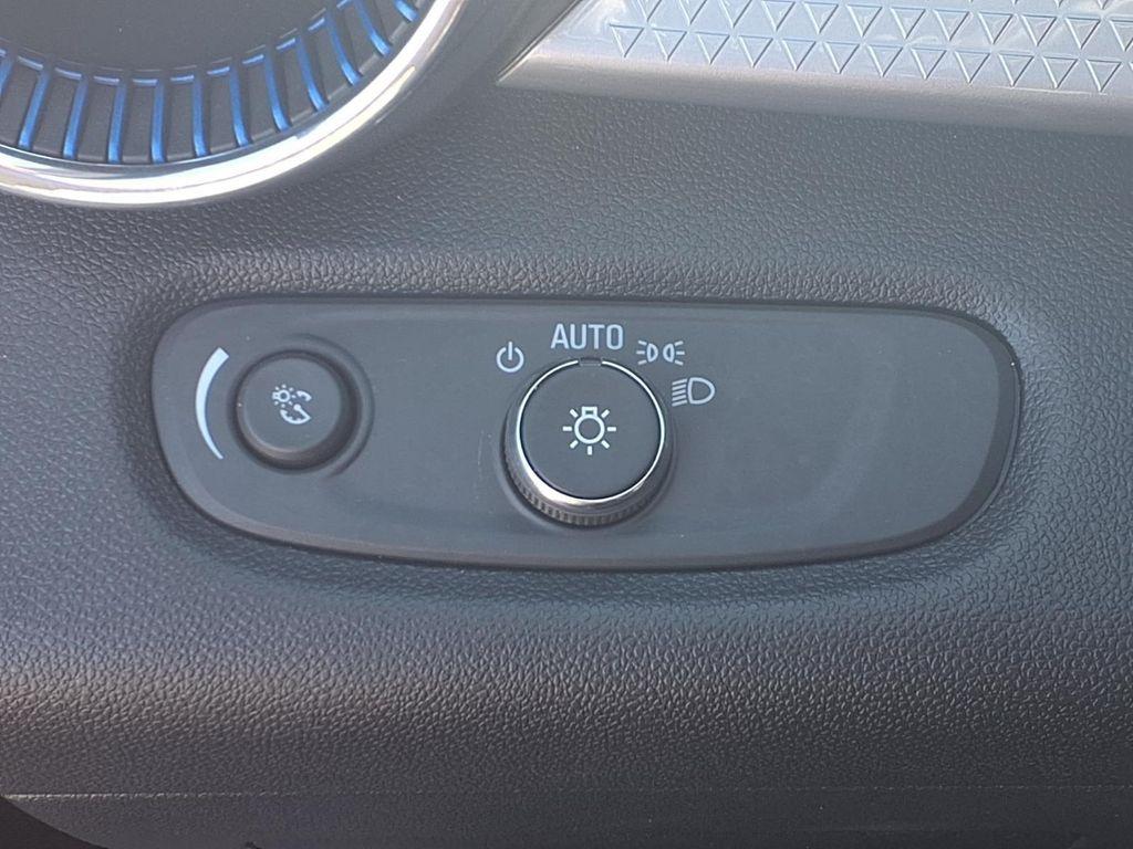 used 2025 Chevrolet Trax car, priced at $19,470