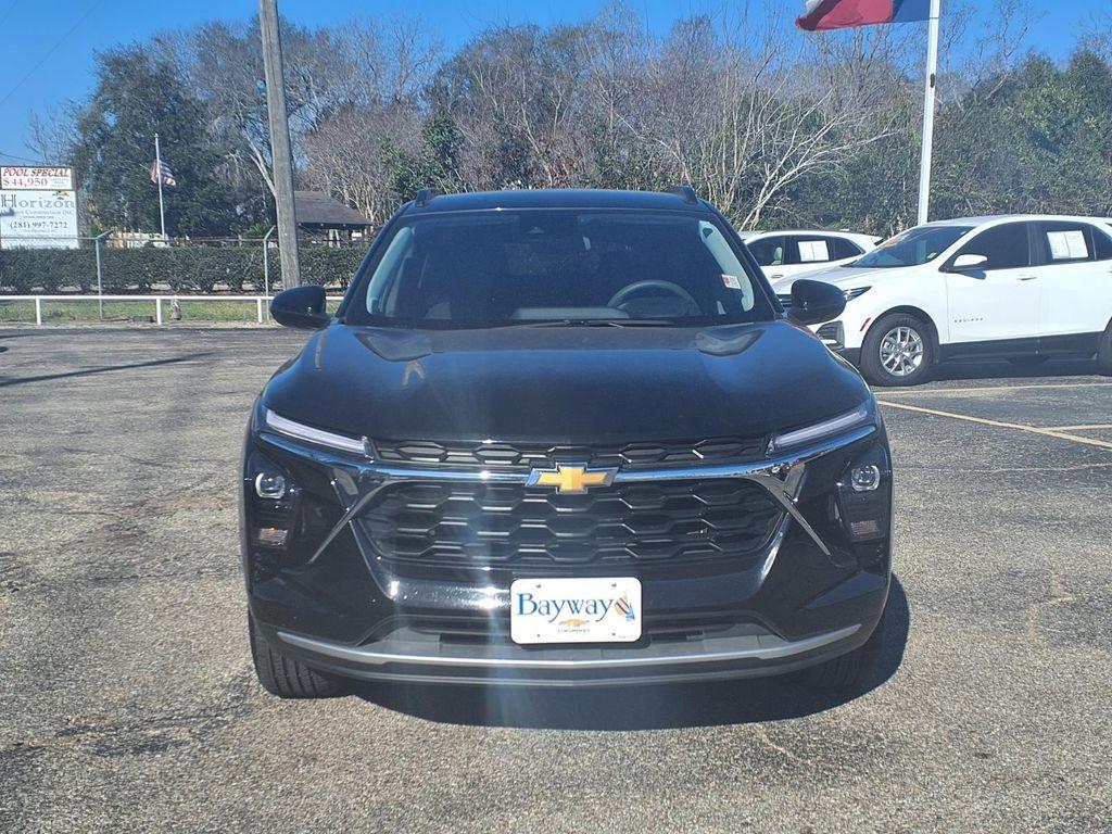 used 2025 Chevrolet Trax car, priced at $19,470