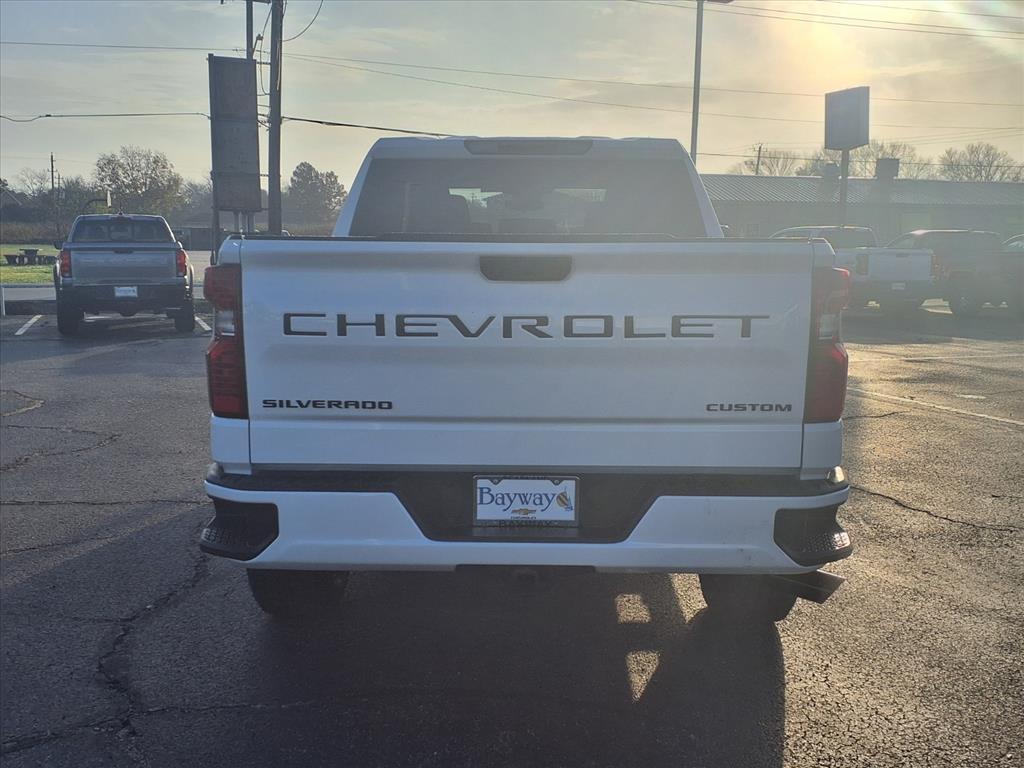 new 2026 Chevrolet Silverado 1500 car, priced at $33,345