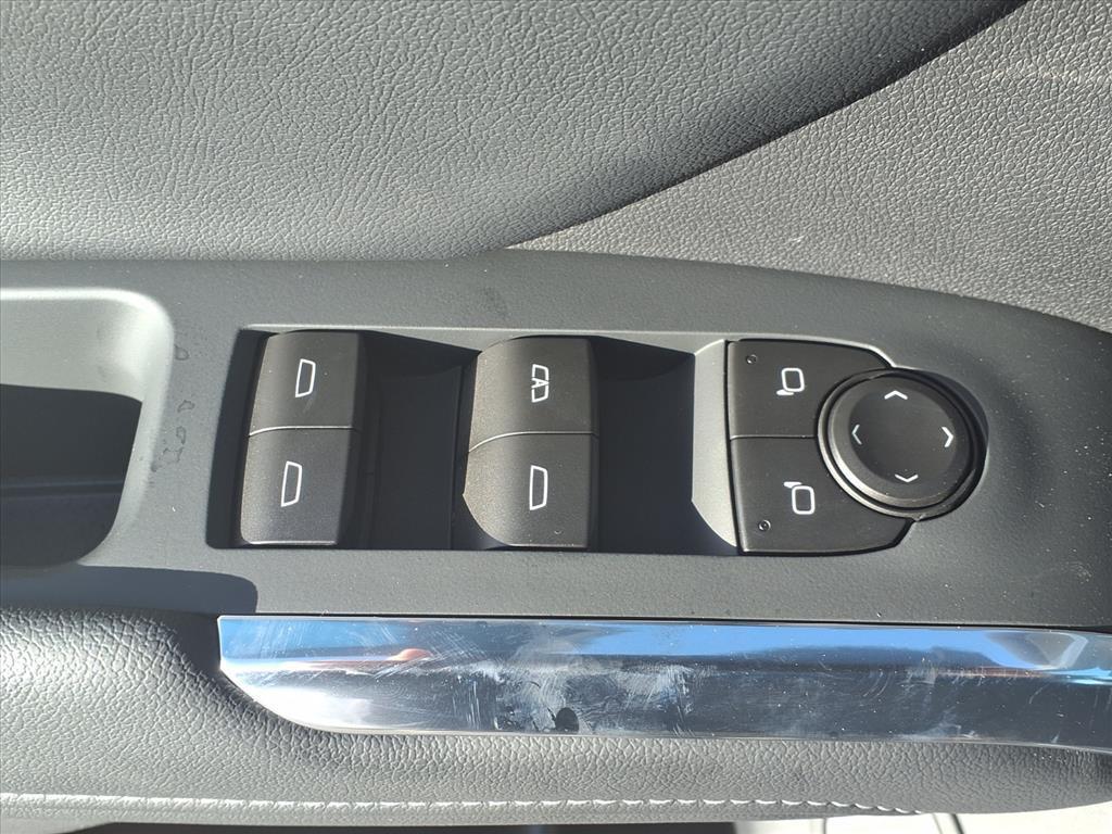 new 2026 Chevrolet Traverse car, priced at $43,954