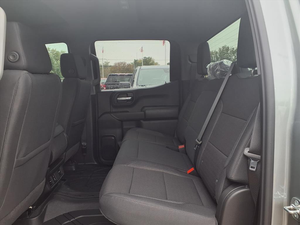 new 2026 Chevrolet Silverado 1500 car, priced at $32,660