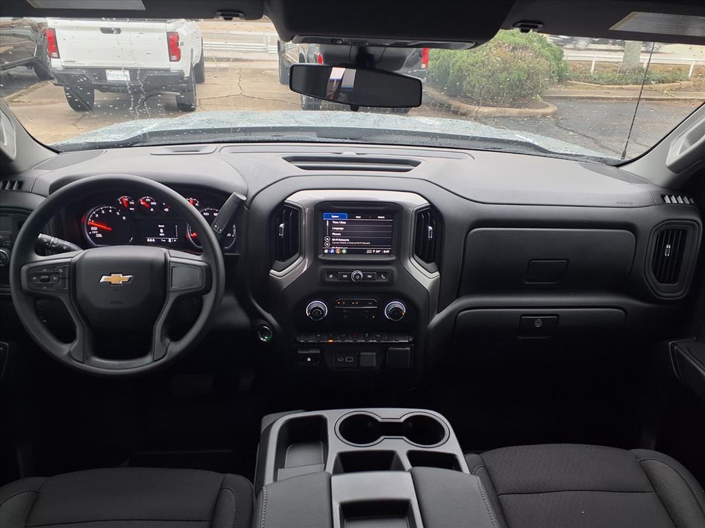 new 2026 Chevrolet Silverado 1500 car, priced at $32,660