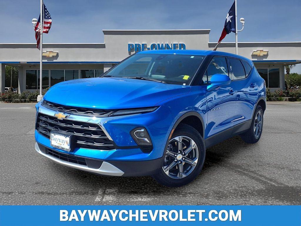 used 2025 Chevrolet Blazer car, priced at $26,211