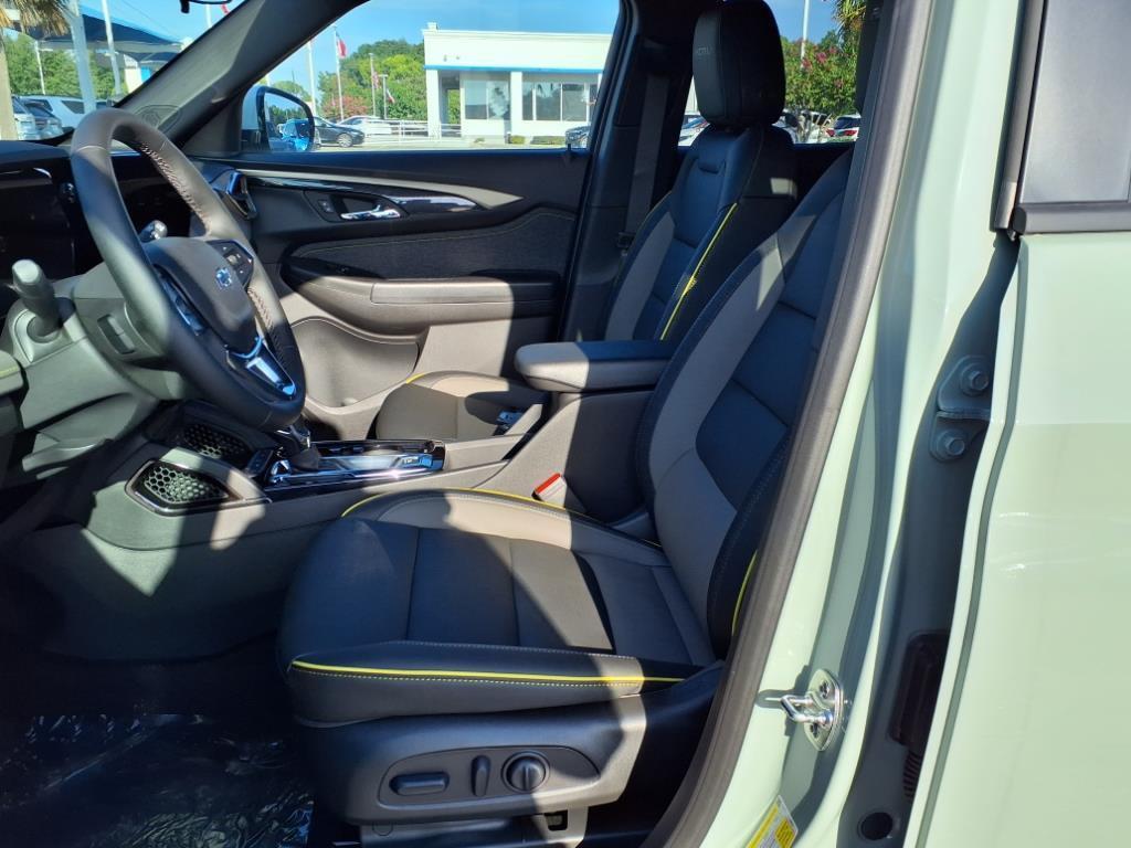 new 2026 Chevrolet TrailBlazer car, priced at $27,450