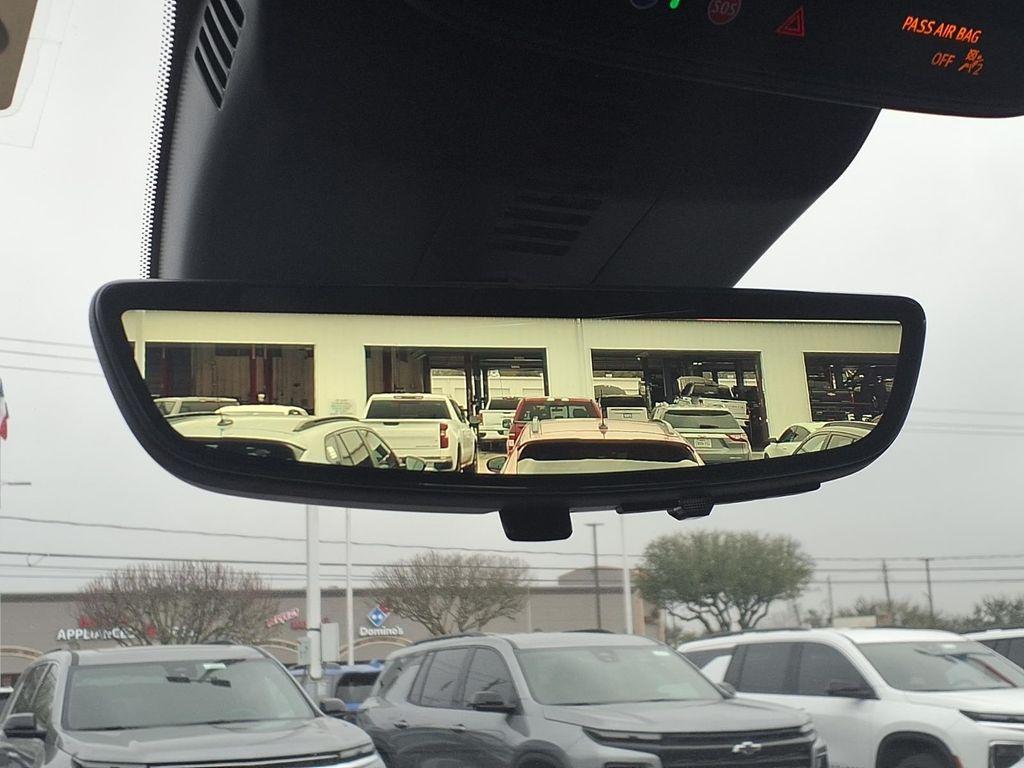 new 2026 Chevrolet Traverse car, priced at $44,024