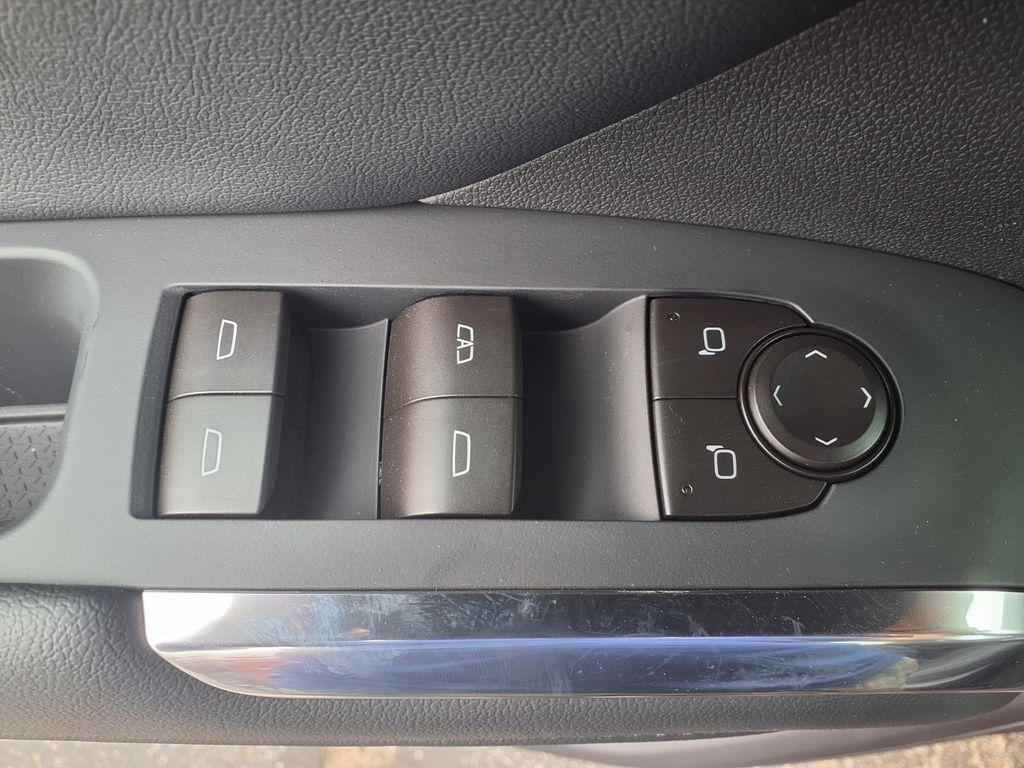 new 2026 Chevrolet Traverse car, priced at $44,024