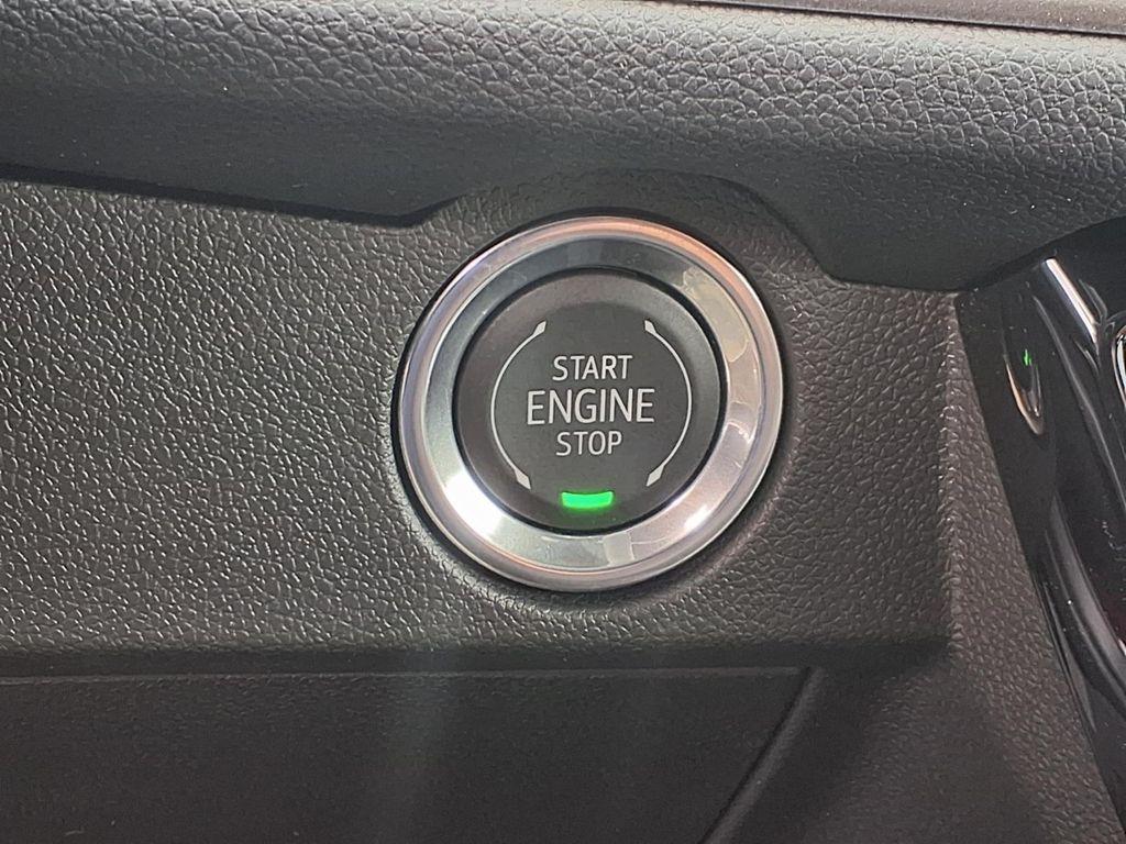 new 2026 Chevrolet Traverse car, priced at $44,024