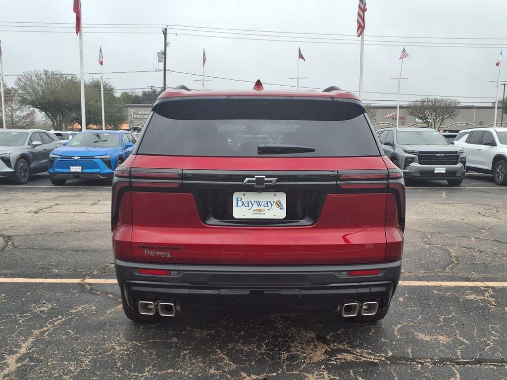 new 2026 Chevrolet Traverse car, priced at $44,024