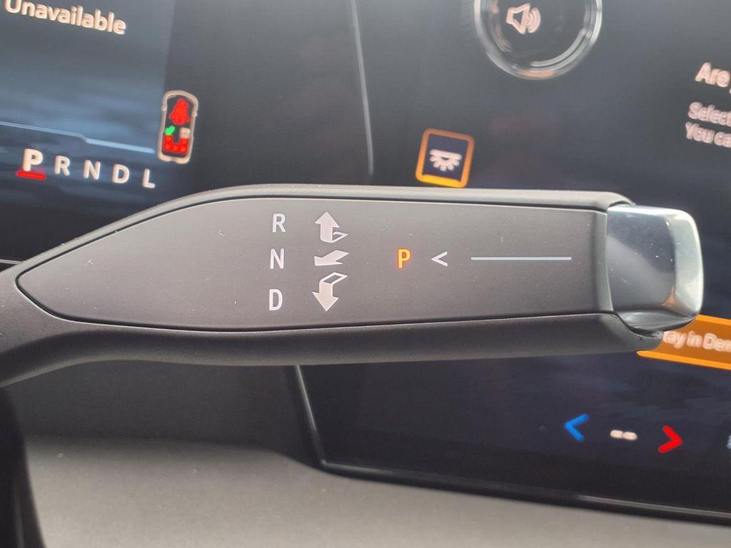 new 2026 Chevrolet Traverse car, priced at $44,024