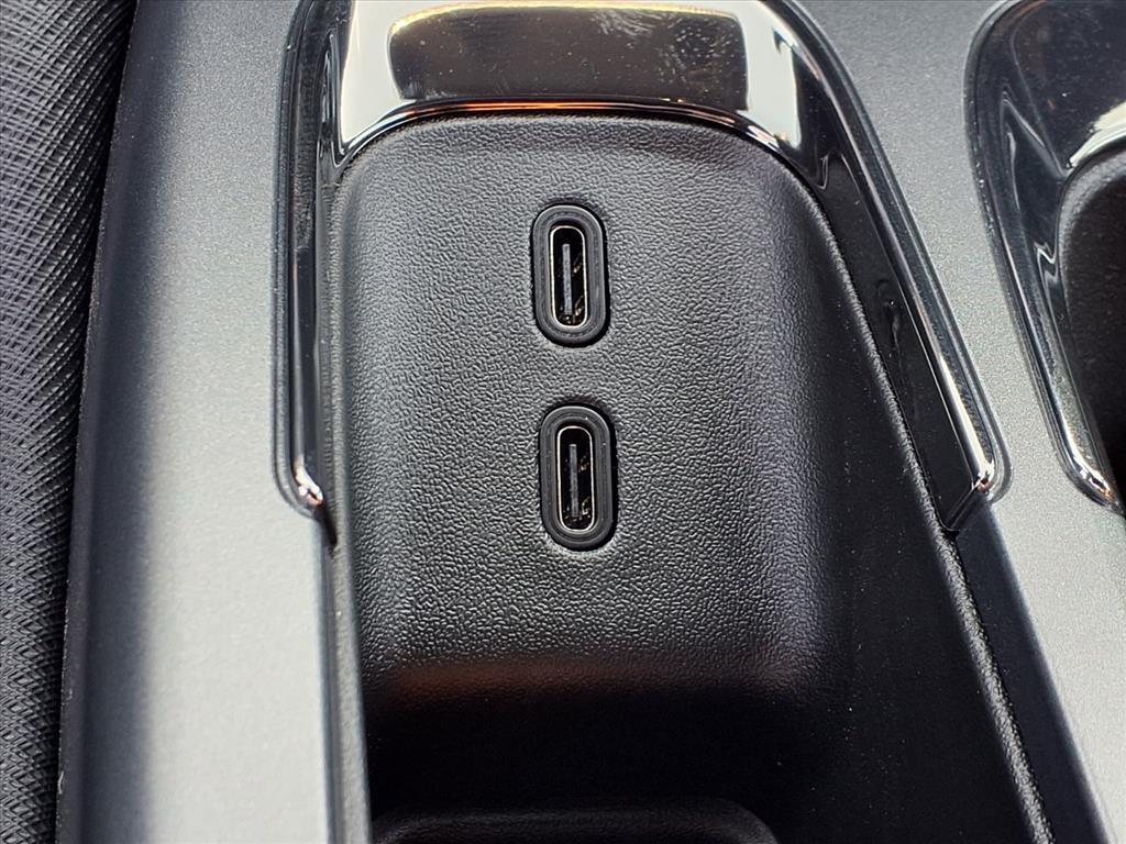 new 2025 Chevrolet Equinox EV car, priced at $35,634