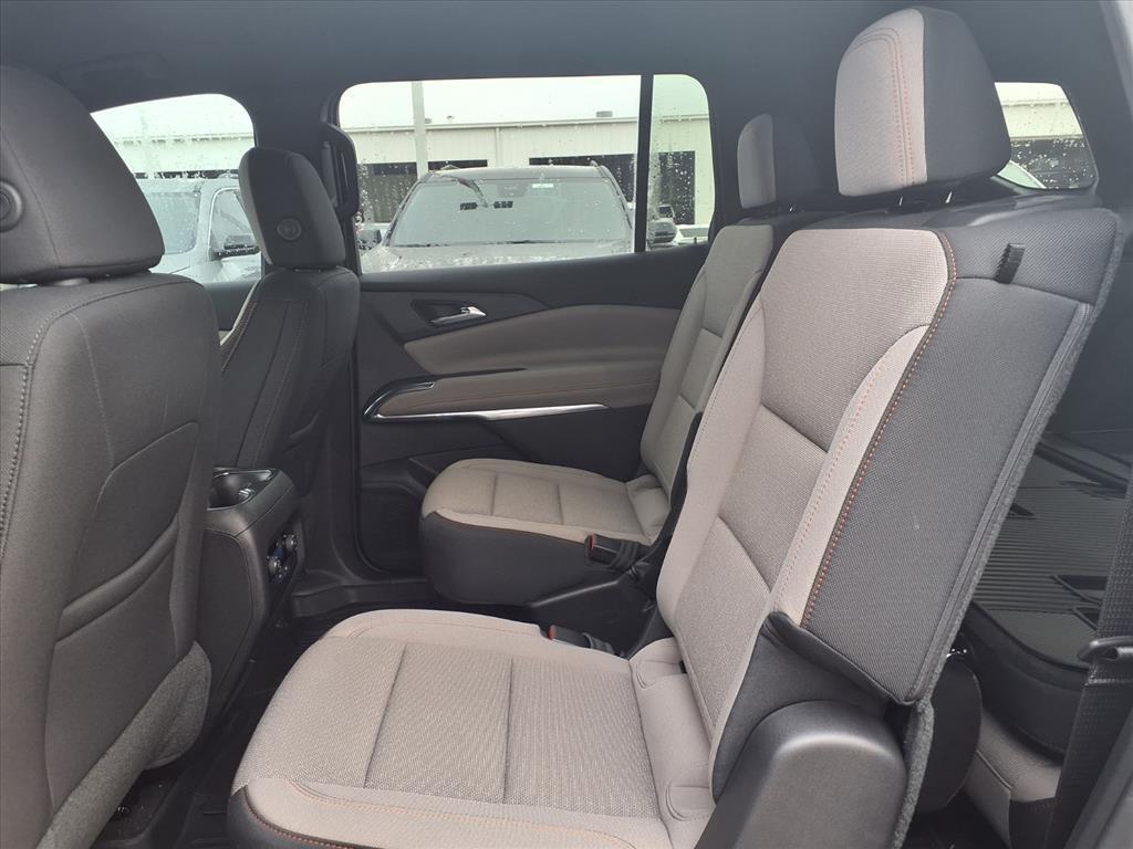 new 2026 Chevrolet Traverse car, priced at $40,405