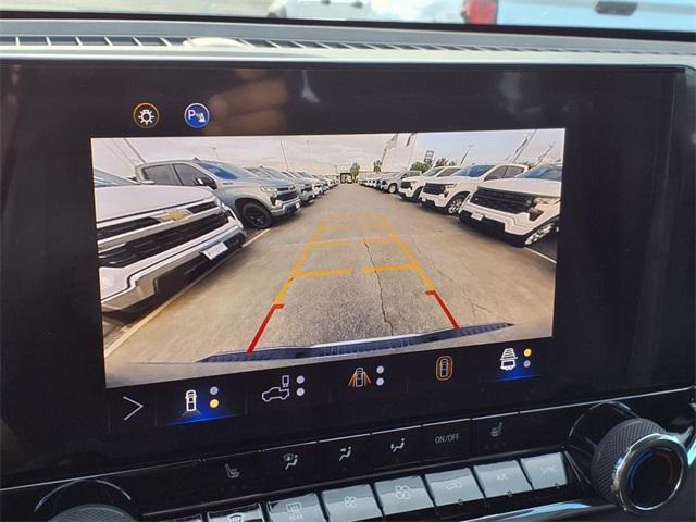 new 2025 Chevrolet Colorado car, priced at $38,159