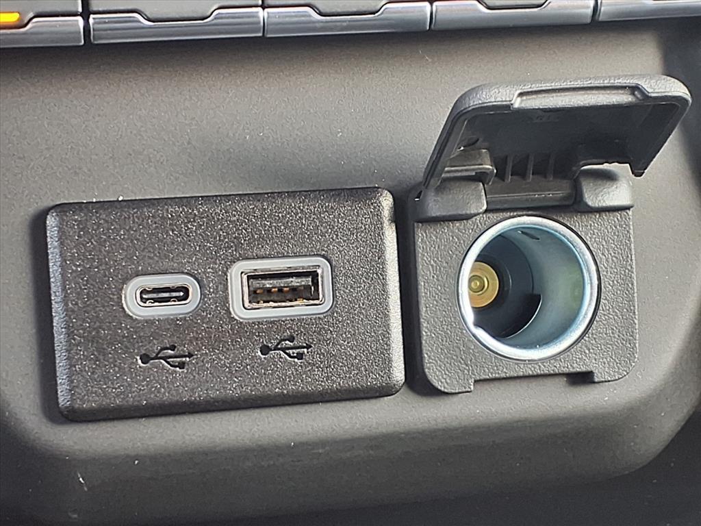 new 2026 Chevrolet Silverado 1500 car, priced at $32,660