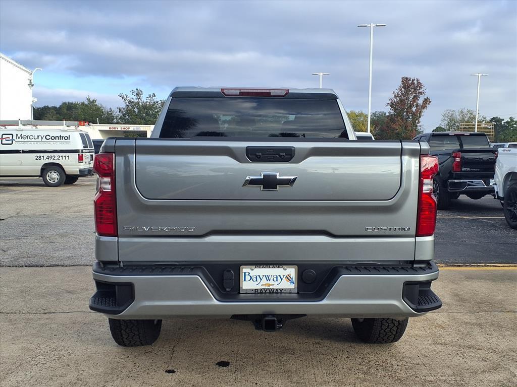 new 2026 Chevrolet Silverado 1500 car, priced at $32,660