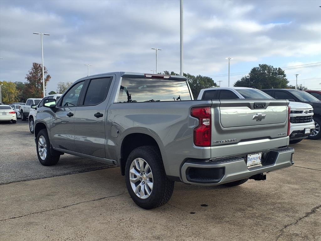 new 2026 Chevrolet Silverado 1500 car, priced at $32,660