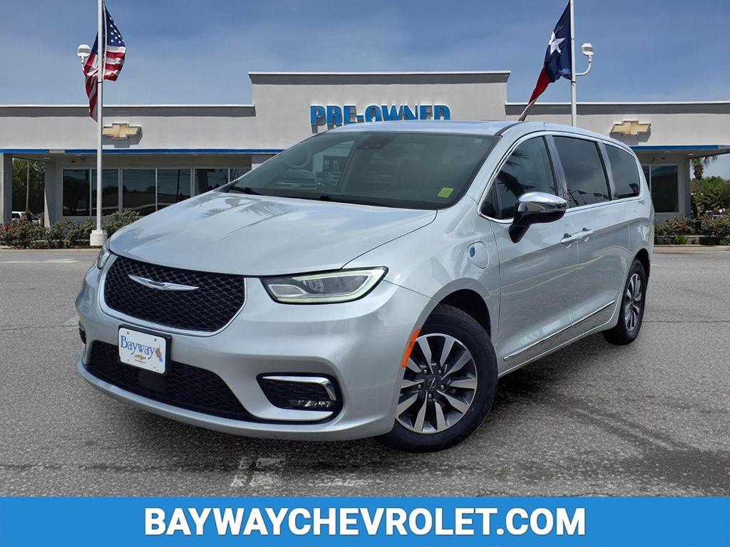 used 2023 Chrysler Pacifica Hybrid car, priced at $23,982
