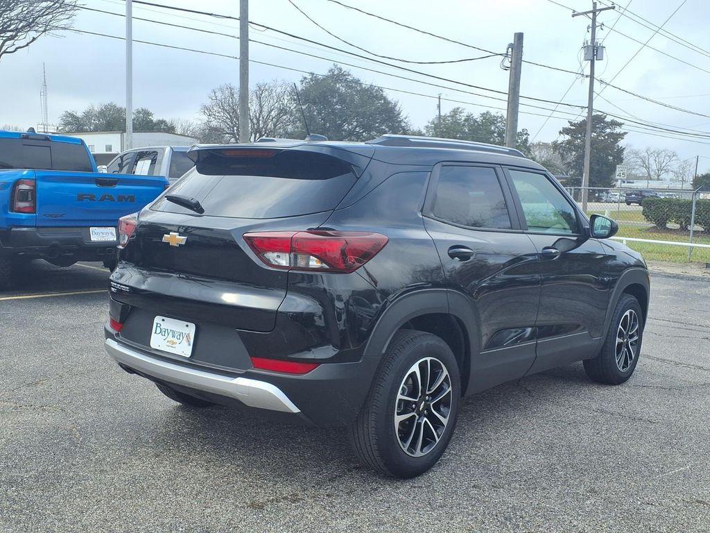 used 2025 Chevrolet TrailBlazer car, priced at $21,629