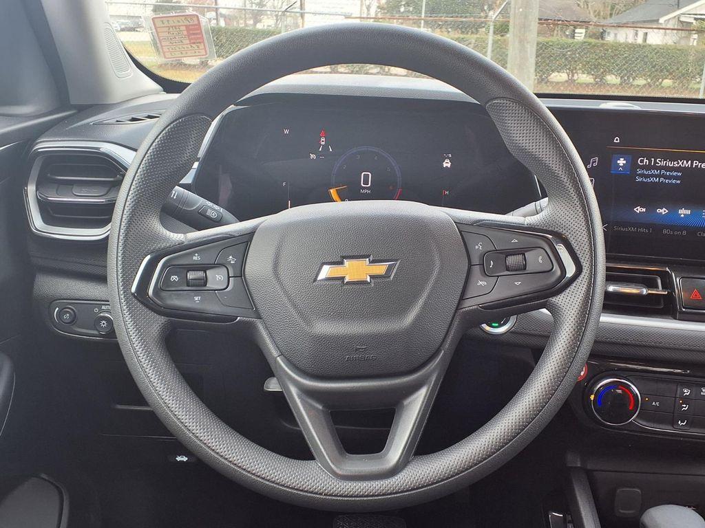 used 2025 Chevrolet TrailBlazer car, priced at $21,629