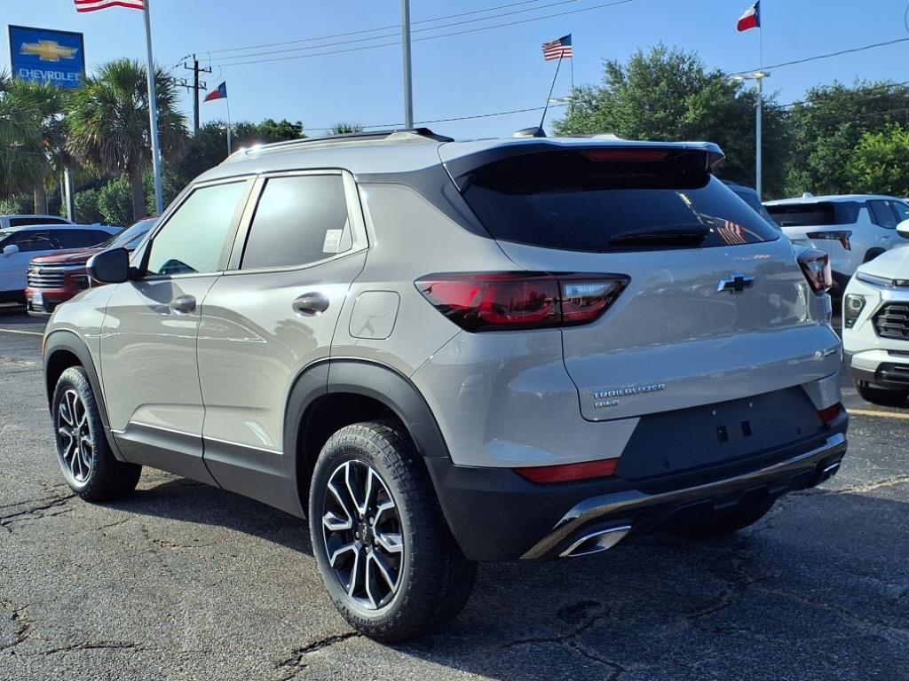 new 2026 Chevrolet TrailBlazer car, priced at $27,450