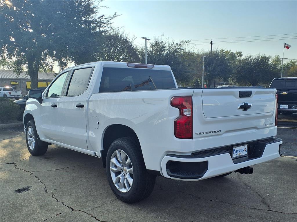 new 2026 Chevrolet Silverado 1500 car, priced at $32,660