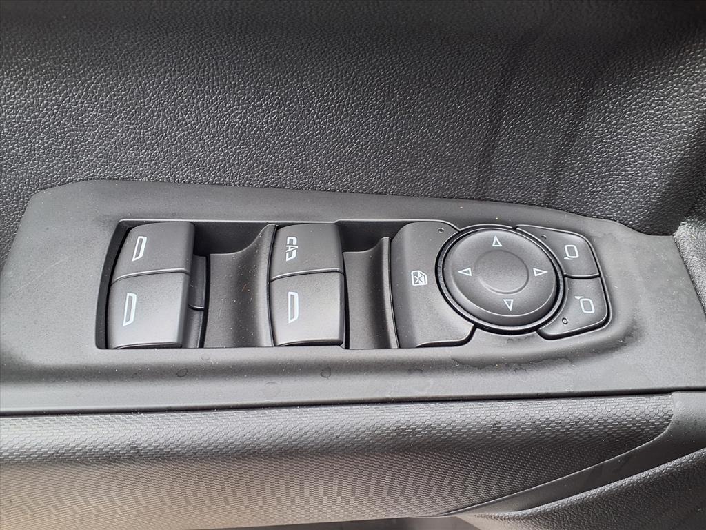 new 2026 Chevrolet Silverado 1500 car, priced at $32,660