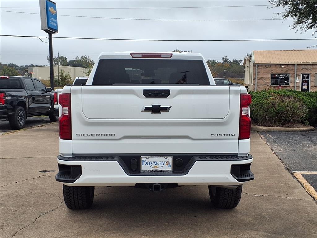 new 2026 Chevrolet Silverado 1500 car, priced at $32,660