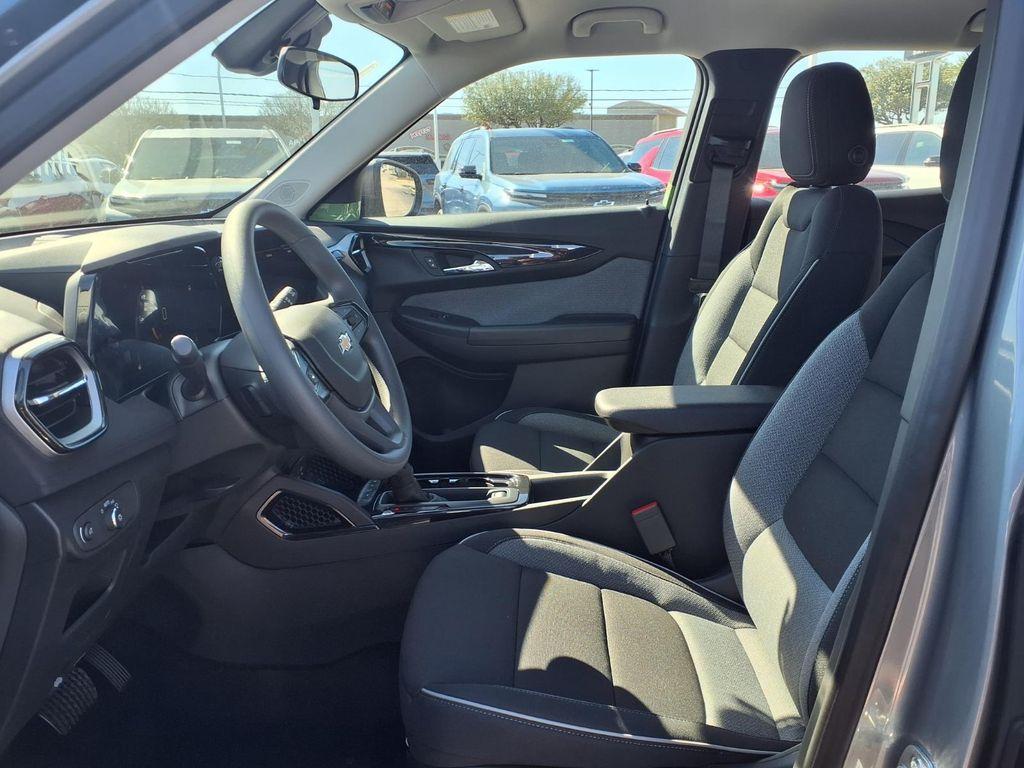 new 2026 Chevrolet TrailBlazer car, priced at $22,345