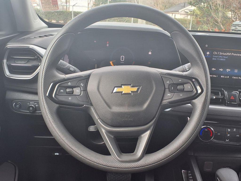 used 2025 Chevrolet TrailBlazer car, priced at $21,470
