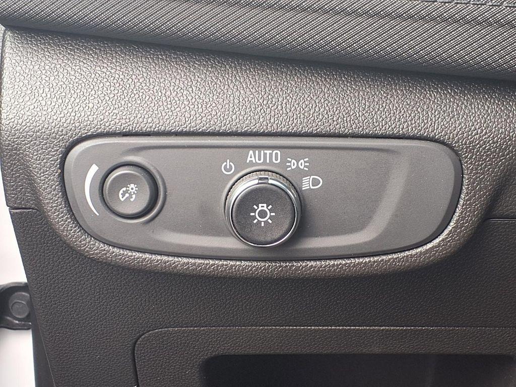 used 2025 Chevrolet TrailBlazer car, priced at $21,308