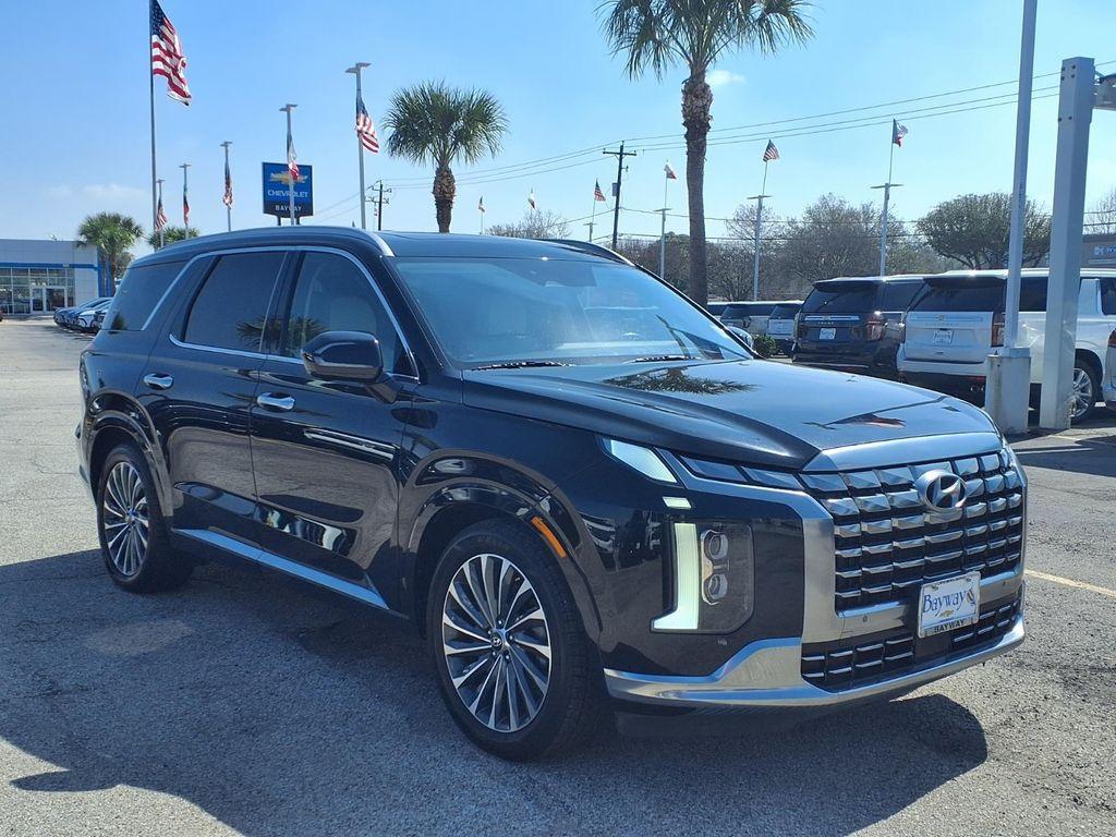 used 2024 Hyundai Palisade car, priced at $33,384