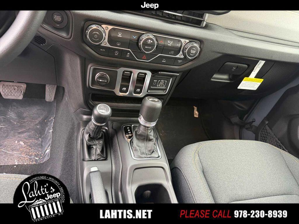 new 2026 Jeep Wrangler car, priced at $41,335