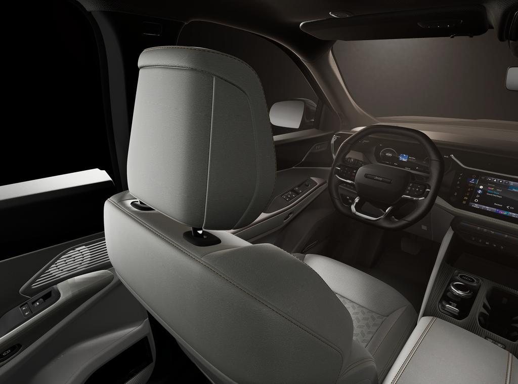 new 2026 Jeep Cherokee car, priced at $43,879