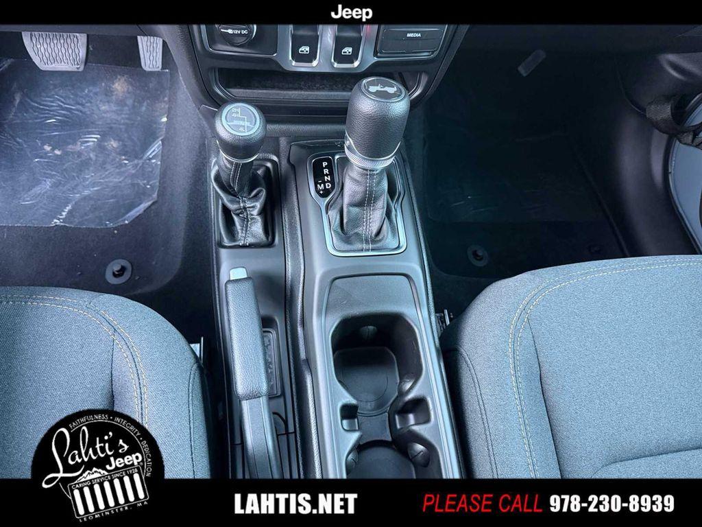 new 2026 Jeep Wrangler car, priced at $43,370