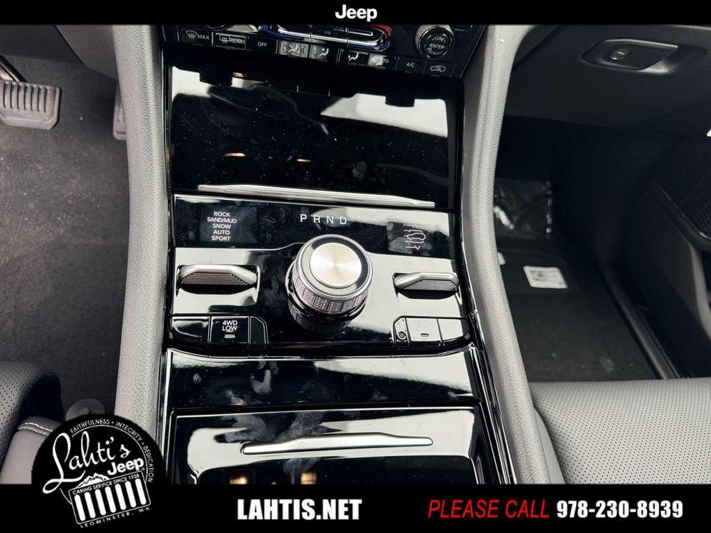 new 2025 Jeep Grand Cherokee L car, priced at $61,434