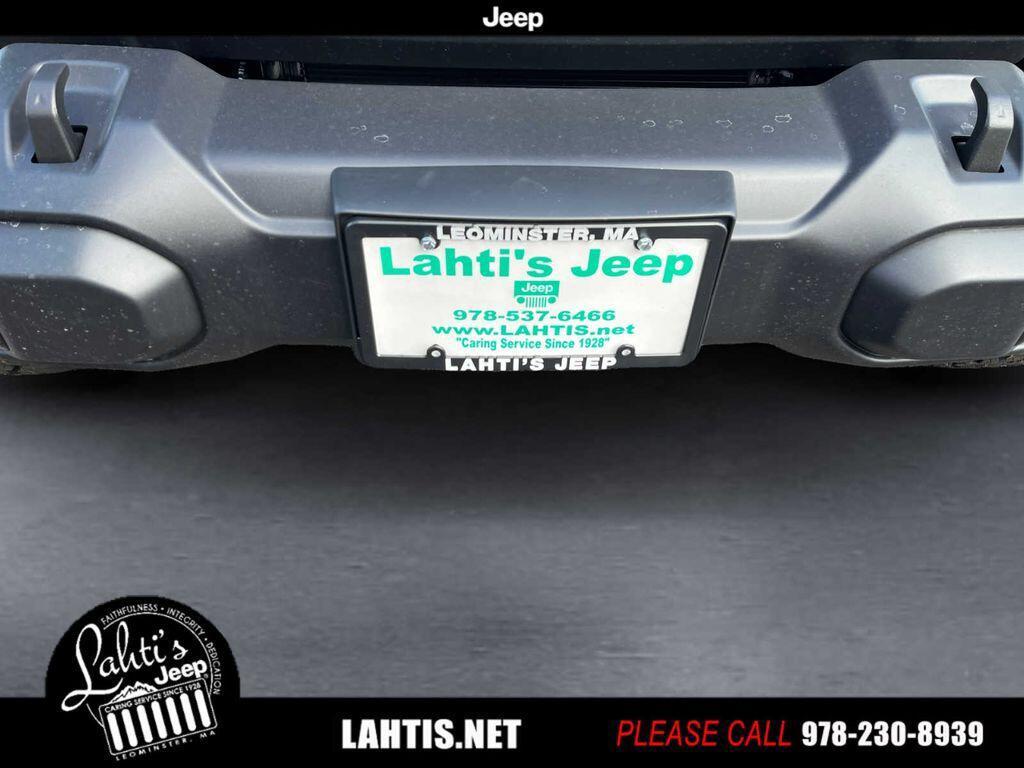 new 2025 Jeep Wrangler car, priced at $38,527