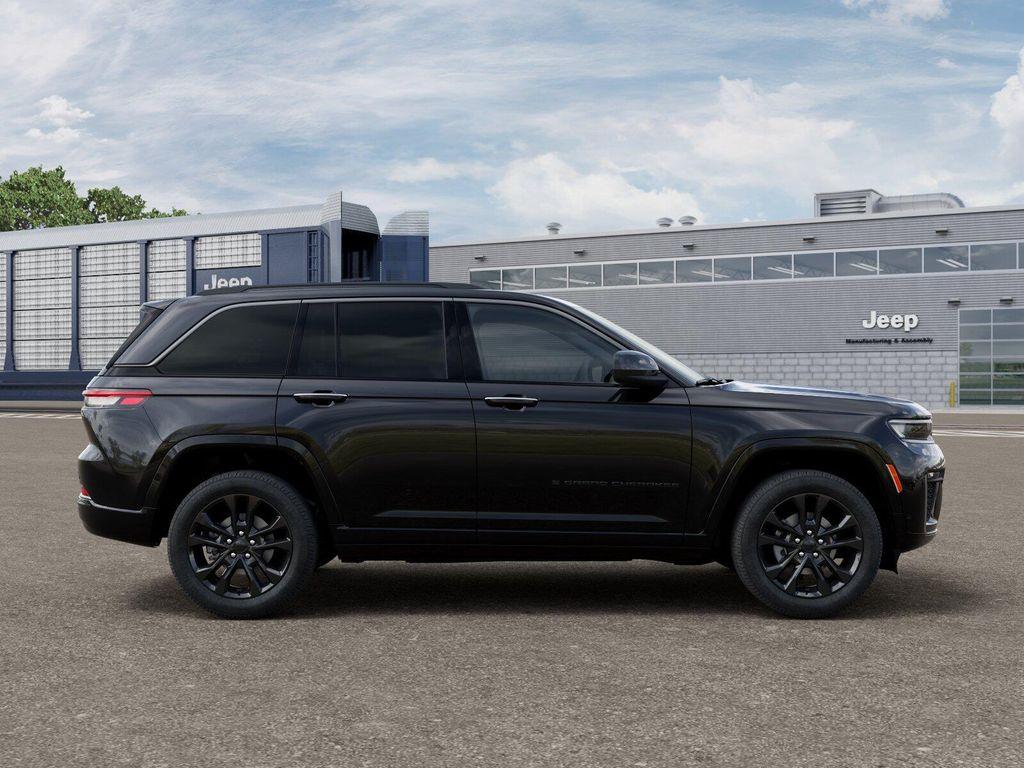 new 2026 Jeep Grand Cherokee car, priced at $51,699