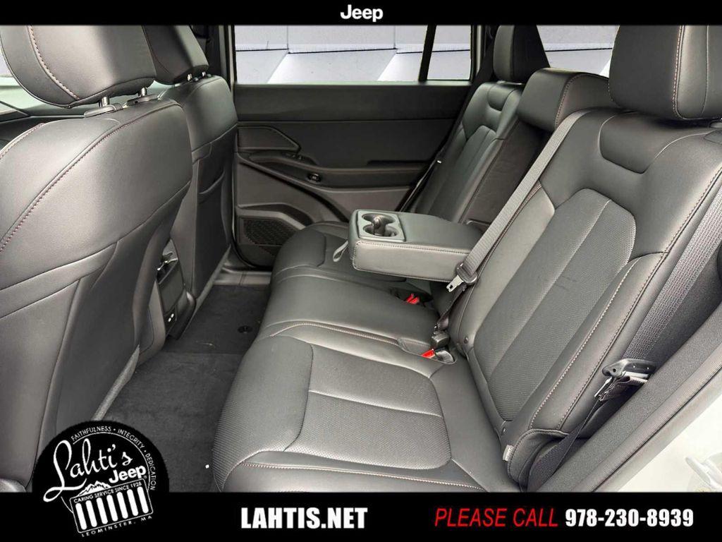 new 2026 Jeep Cherokee car, priced at $40,884