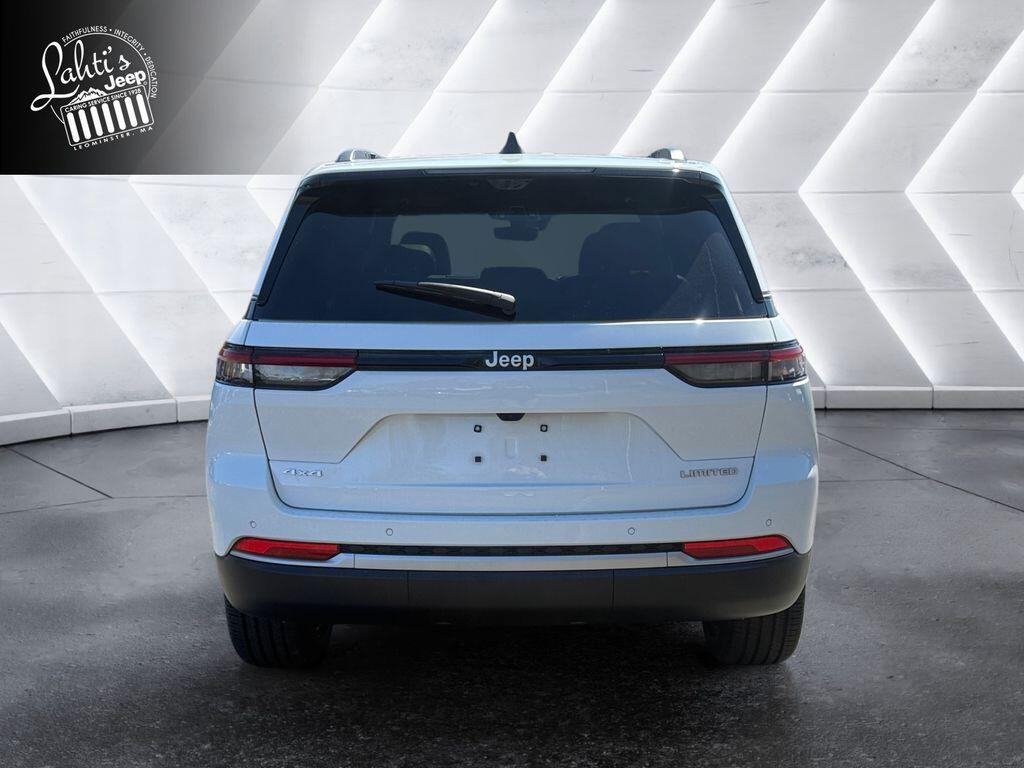 new 2026 Jeep Grand Cherokee car, priced at $49,034