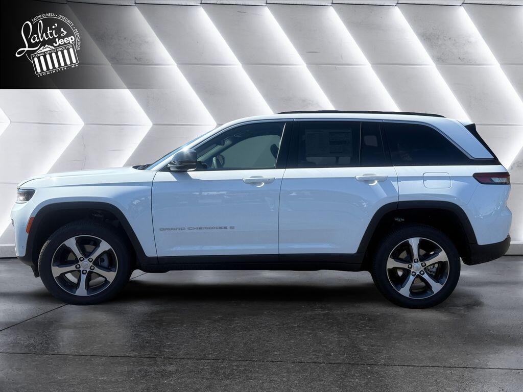 new 2026 Jeep Grand Cherokee car, priced at $49,034