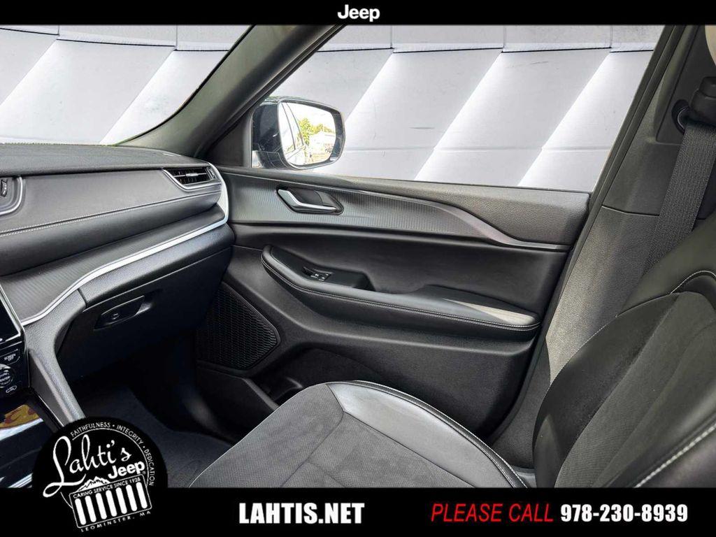 used 2023 Jeep Grand Cherokee car, priced at $31,483