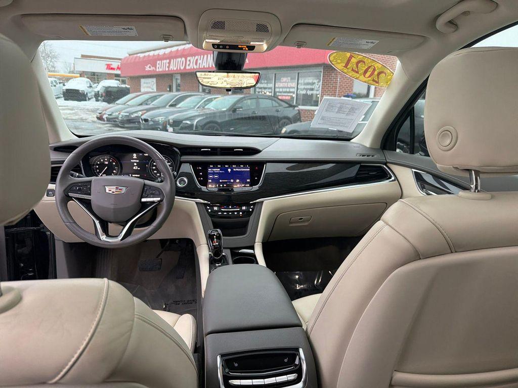 used 2021 Cadillac XT6 car, priced at $26,195